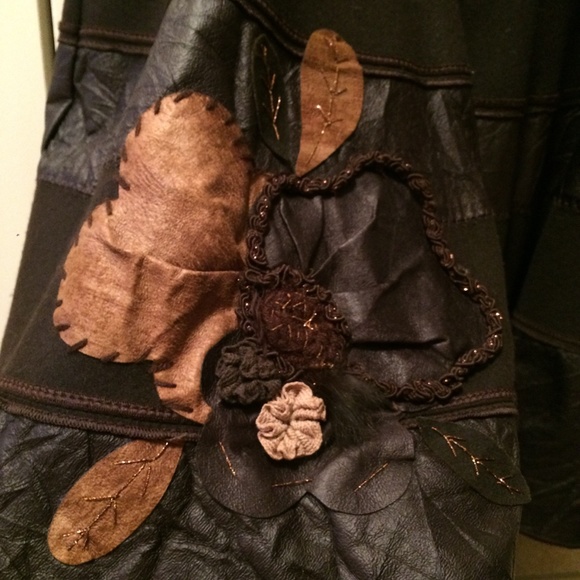 Sold ETRUCCI Italian Women's Skirt, size M - Picture 3 of 8